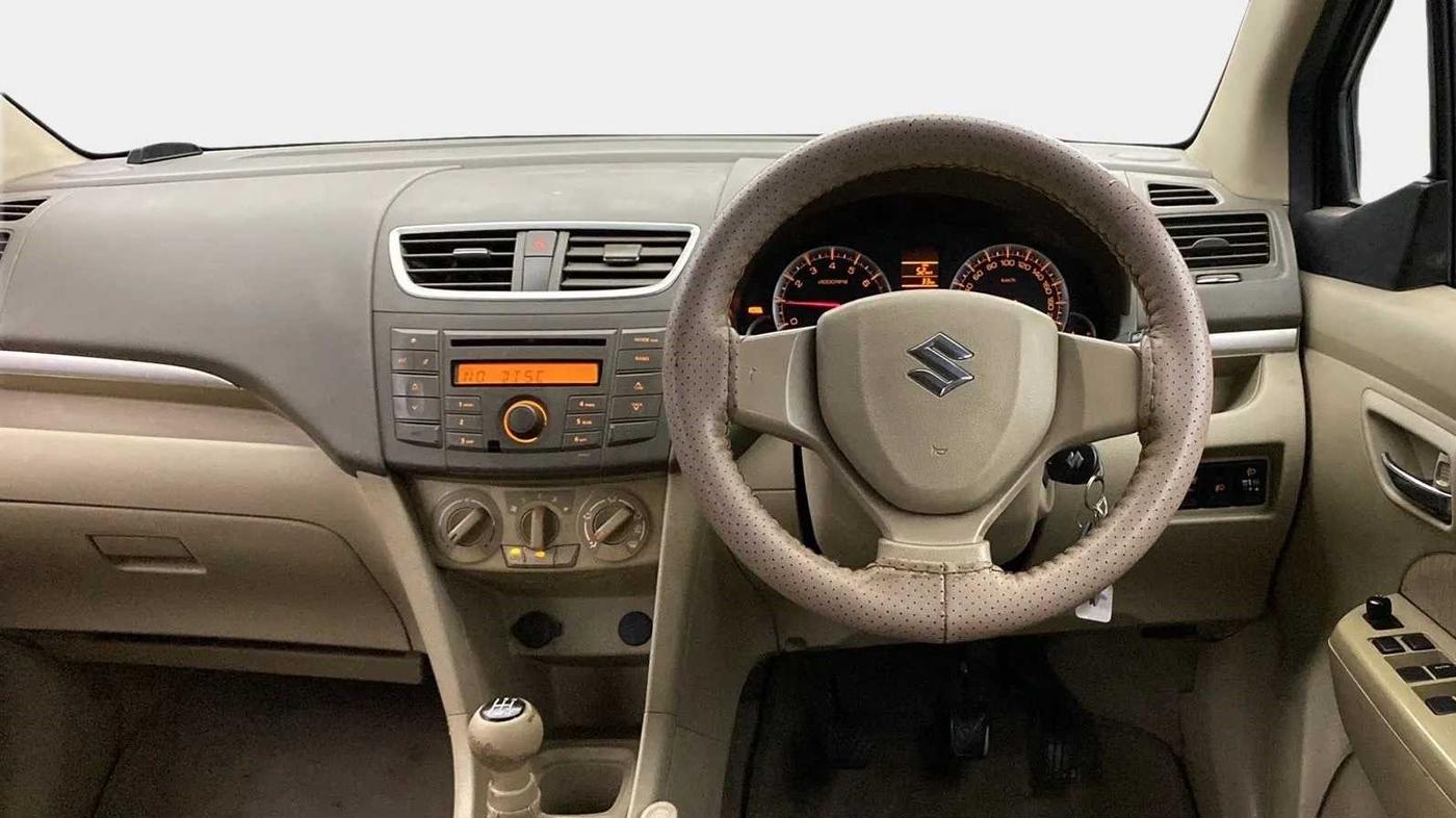 2014 Maruti Ertiga VXI CNG, CNG, Manual, 97,590 km, Steering Wheel Close Up