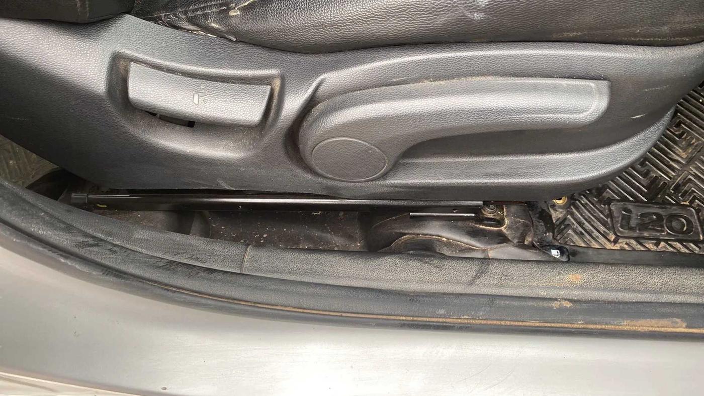 2018 Hyundai Elite i20 ASTA 1.2  CVT, Petrol, Automatic, 76,600 km, Driver Side Adjustment Panel