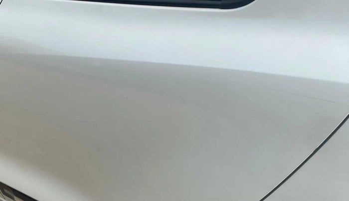 2019 Maruti Swift ZDI PLUS AMT, Diesel, Automatic, 78,935 km, Rear left door - Minor scratches