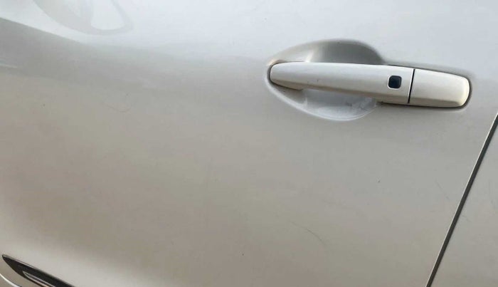 2019 Maruti Swift ZDI PLUS AMT, Diesel, Automatic, 78,935 km, Front passenger door - Minor scratches