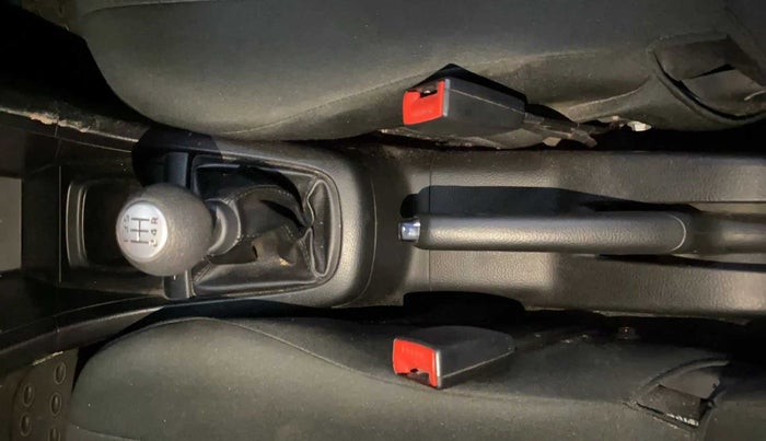 2013 Maruti Swift VXI, Petrol, Manual, 21,573 km, Gear Lever