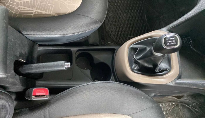 2015 Hyundai Grand i10 ASTA 1.2 KAPPA VTVT, CNG, Manual, 95,997 km, Gear Lever