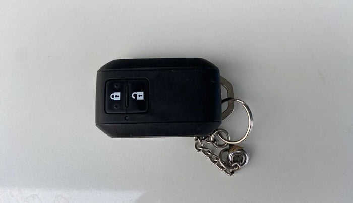 2019 Toyota Glanza V CVT, Petrol, Automatic, 86,125 km, Key Close Up