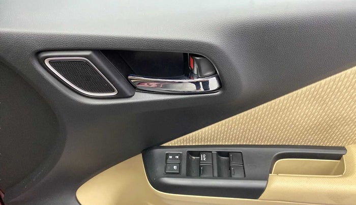 2017 Honda City 1.5L I-VTEC V MT, Petrol, Manual, 34,327 km, Driver Side Door Panels Control