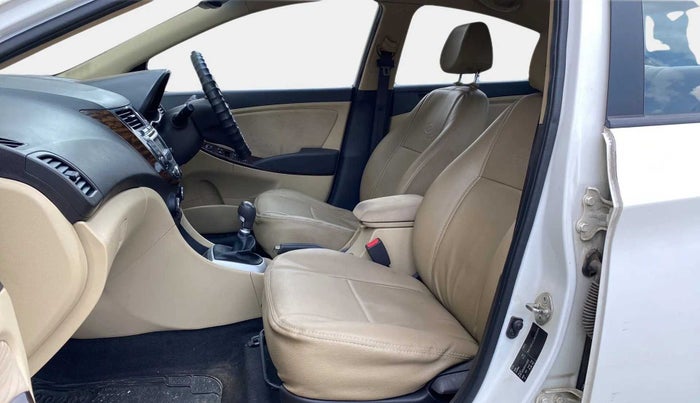 2014 Hyundai Verna FLUIDIC 1.4 VTVT CX, Petrol, Manual, 23,021 km, Right Side Front Door Cabin