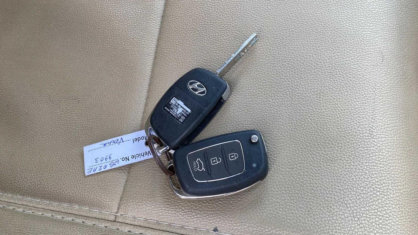 2014 Hyundai Verna FLUIDIC 1.4 VTVT CX, Petrol, Manual, 23,021 km, Key Close Up