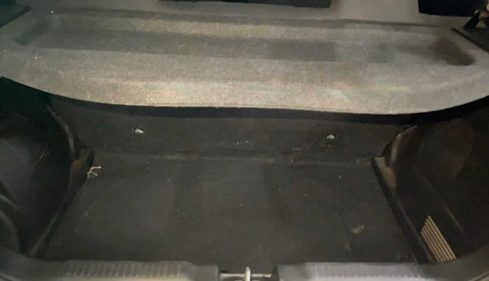 2018 Maruti Swift VXI, Petrol, Manual, 66,383 km, Boot Inside