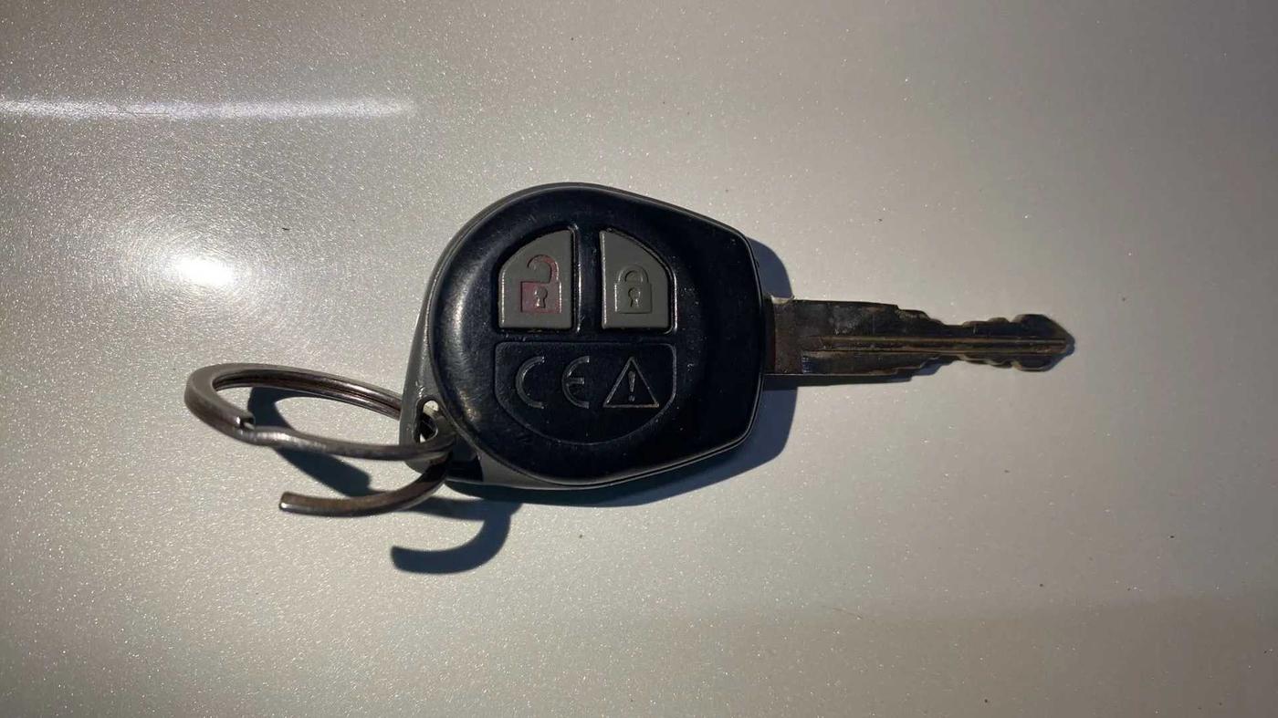 2018 Maruti Swift VXI, Petrol, Manual, 66,383 km, Key Close Up