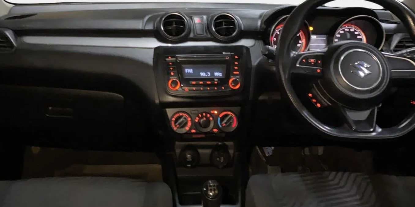 2018 Maruti Swift VXI, Petrol, Manual, 66,383 km, Air Conditioner