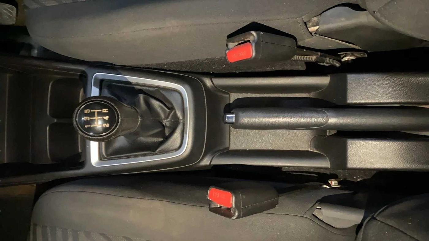 2018 Maruti Swift VXI, Petrol, Manual, 66,383 km, Gear Lever