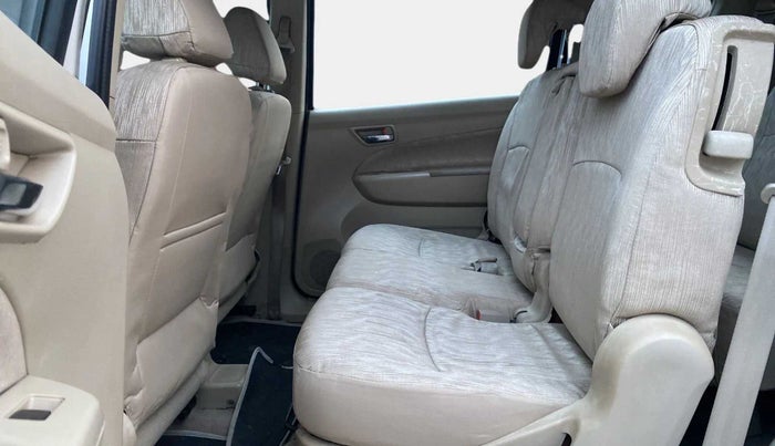 2014 Maruti Ertiga VXI CNG, CNG, Manual, 90,489 km, Right Side Rear Door Cabin