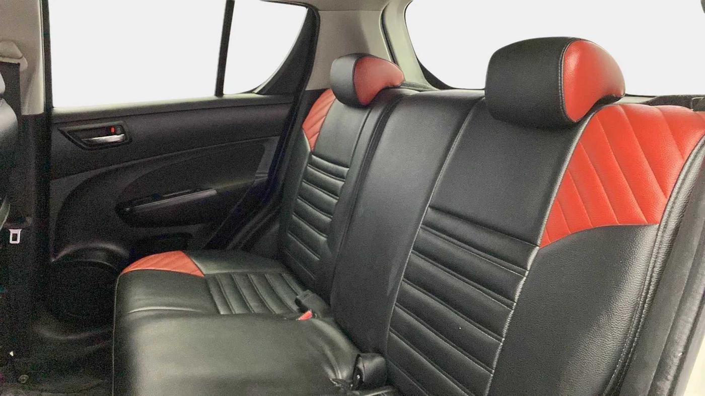 2015 Maruti Swift VXI, Petrol, Manual, 94,402 km, Right Side Rear Door Cabin