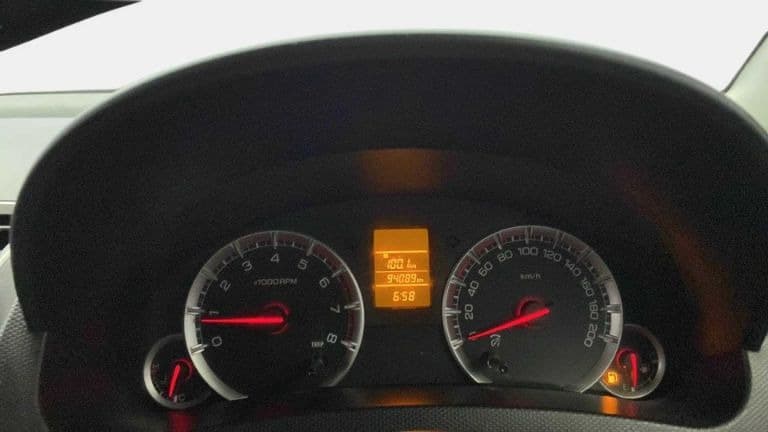 2015 Maruti Swift VXI, Petrol, Manual, 94,402 km, Odometer Image