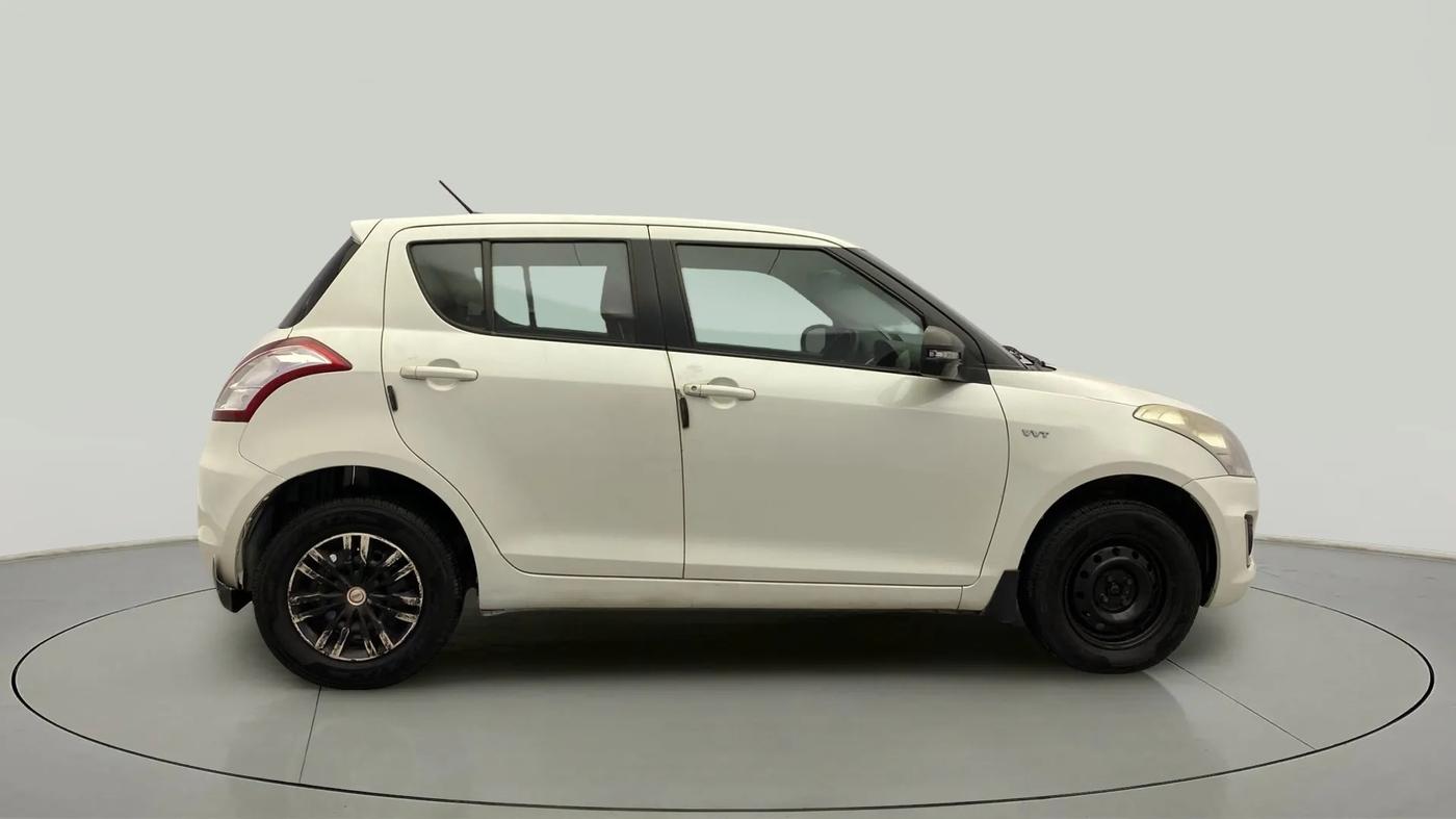 2015 Maruti Swift VXI, Petrol, Manual, 94,402 km, Right Side View