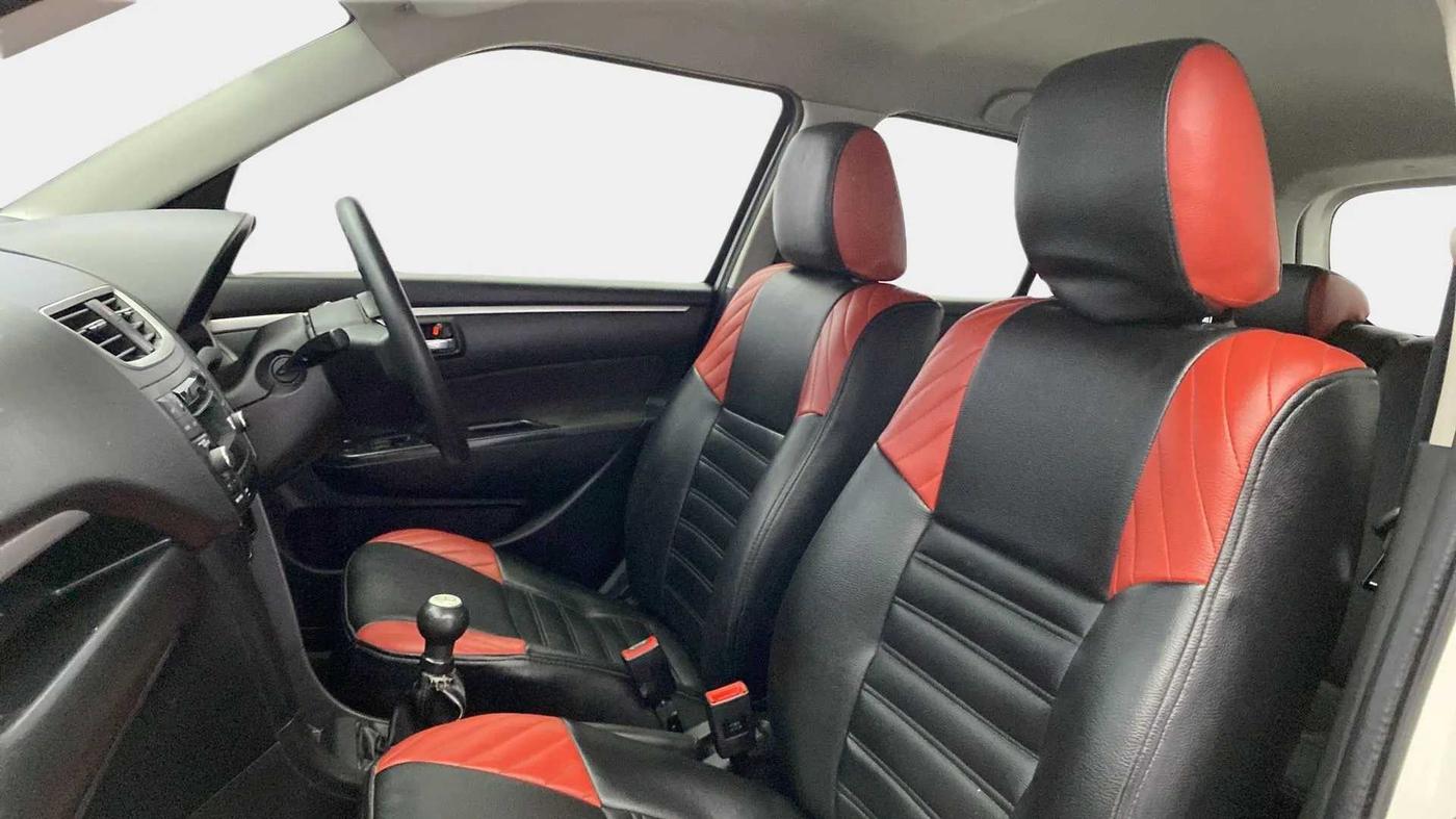 2015 Maruti Swift VXI, Petrol, Manual, 94,402 km, Right Side Front Door Cabin