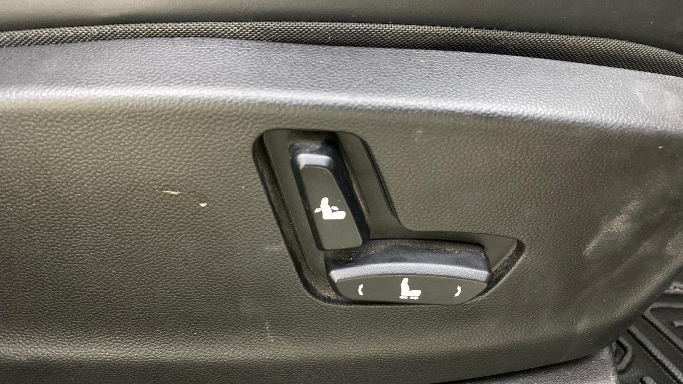 2022 MG HECTOR SHARP 1.5 PETROL CVT, Petrol, Automatic, 34,839 km, Driver Side Adjustment Panel