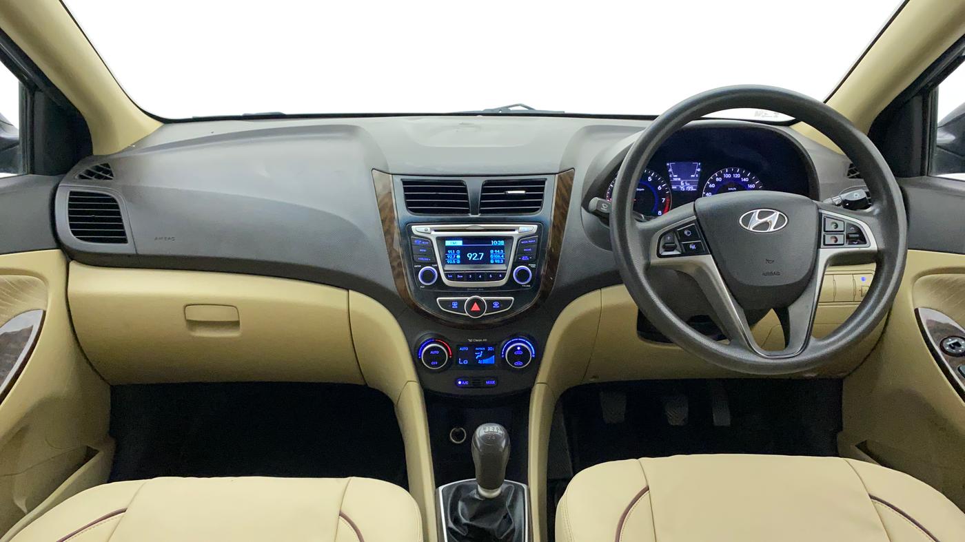 2016 Hyundai Verna FLUIDIC 4S 1.6 VTVT S, Petrol, Manual, 75,233 km, Dashboard