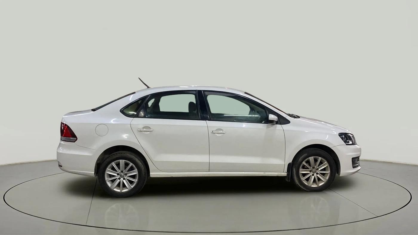 2018 Volkswagen Vento HIGHLINE 1.5 AT, Diesel, Automatic, 80,274 km, Right Side View