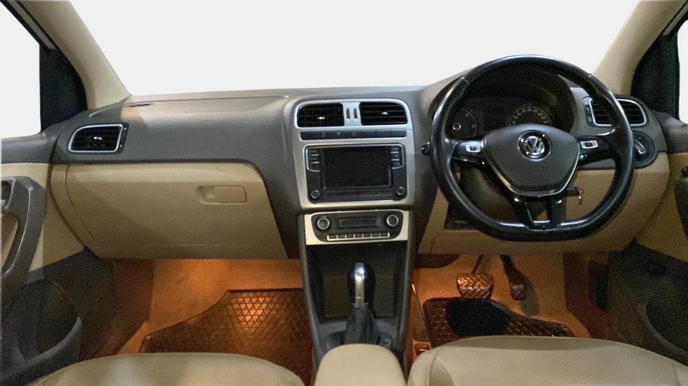 2018 Volkswagen Vento HIGHLINE 1.5 AT, Diesel, Automatic, 80,274 km, Dashboard