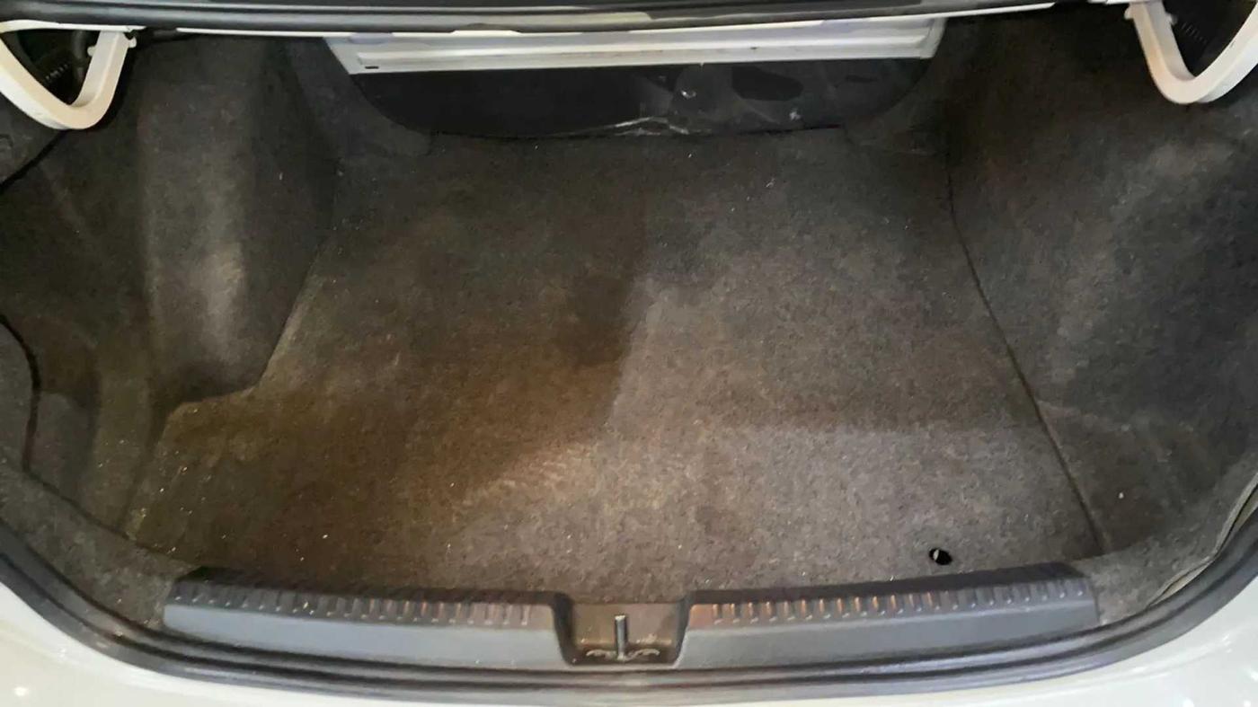 2018 Volkswagen Vento HIGHLINE 1.5 AT, Diesel, Automatic, 80,274 km, Boot Inside