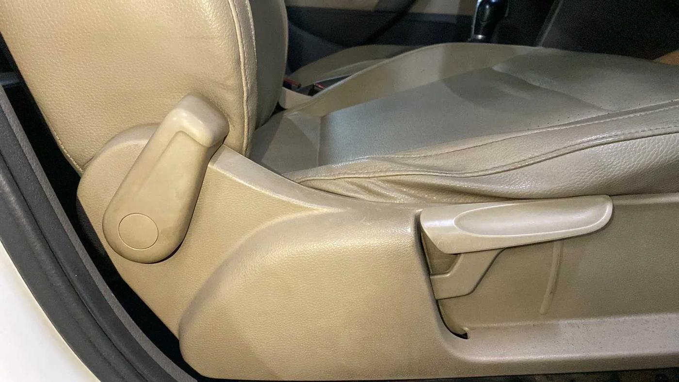 2018 Volkswagen Vento HIGHLINE 1.5 AT, Diesel, Automatic, 80,274 km, Driver Side Adjustment Panel