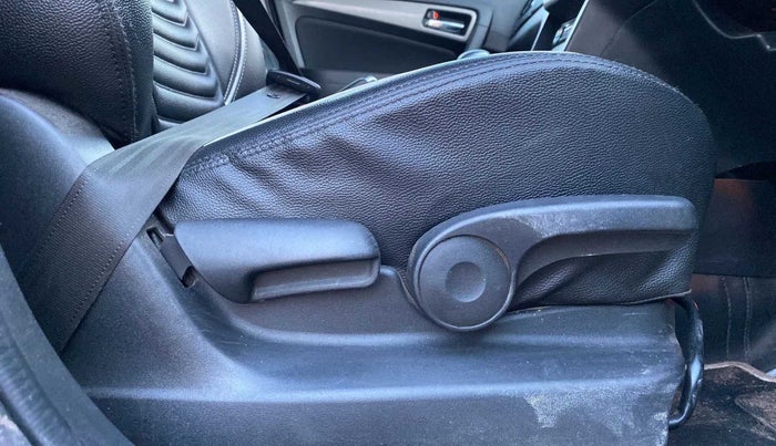 2019 Maruti Vitara Brezza ZDI PLUS AMT, Diesel, Automatic, 66,373 km, Driver Side Adjustment Panel