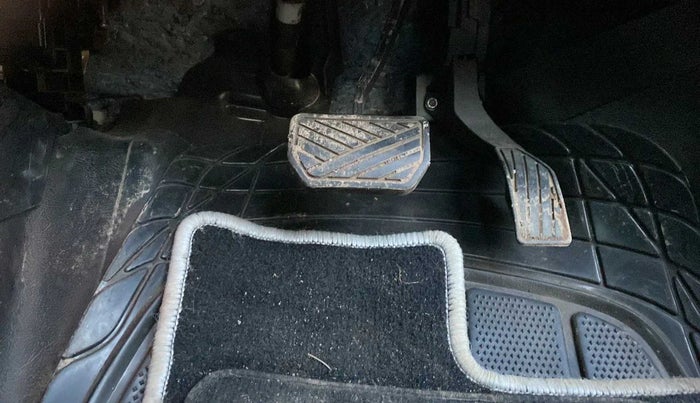 2019 Maruti Vitara Brezza ZDI PLUS AMT, Diesel, Automatic, 66,373 km, Pedals