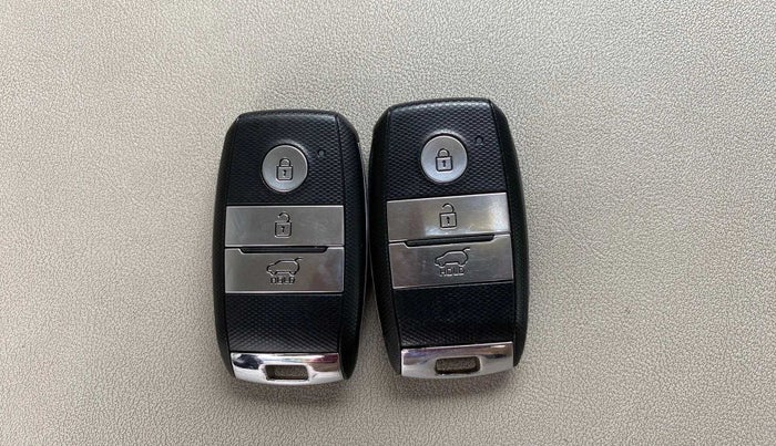 2020 KIA SELTOS HTX 1.5 PETROL, Petrol, Manual, 40,530 km, Key Close Up