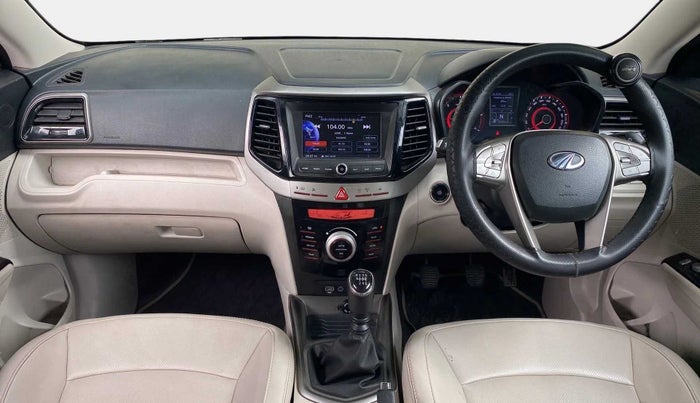 2022 Mahindra XUV300 W8 (O) 1.5 DIESEL, Diesel, Manual, 62,470 km, Dashboard