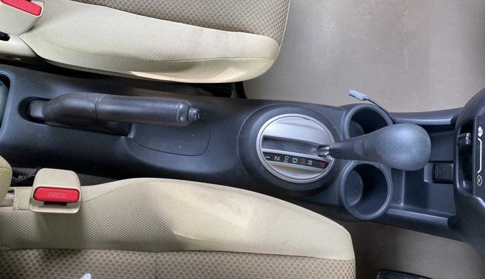 2014 Honda Brio VX AT, Petrol, Automatic, 42,790 km, Gear Lever