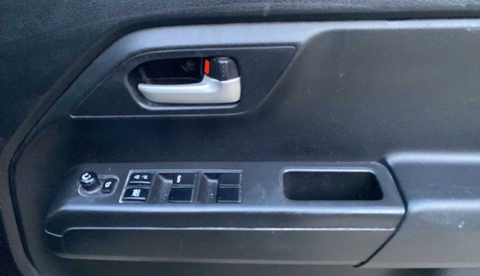 2019 Maruti New Wagon-R ZXI 1.2, Petrol, Manual, 98,626 km, Driver Side Door Panels Control
