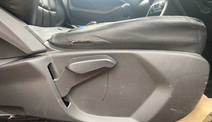 2020 Ford FREESTYLE TITANIUM PLUS 1.2 PETROL, Petrol, Manual, 25,988 km, Driver Side Adjustment Panel