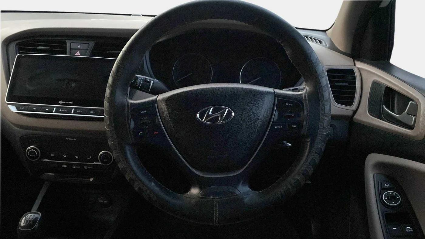 2016 Hyundai Elite i20 SPORTZ 1.2, Petrol, Manual, 38,632 km, Steering Wheel Close Up