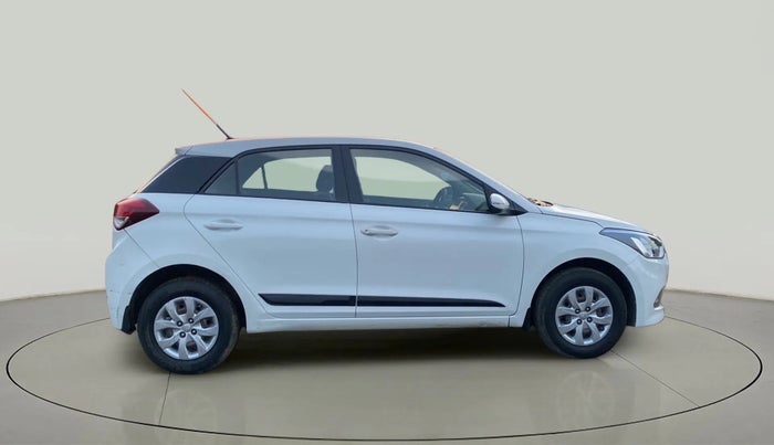2016 Hyundai Elite i20 SPORTZ 1.2, Petrol, Manual, 38,632 km, Right Side View