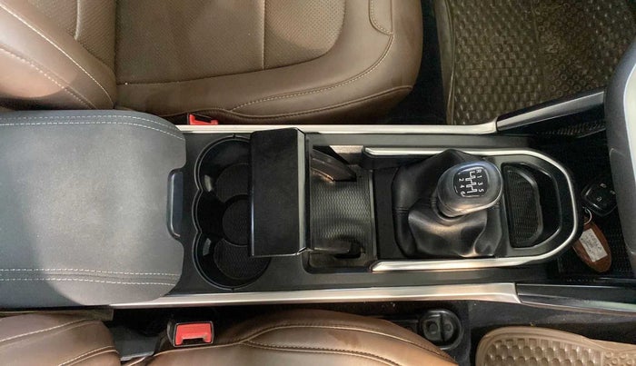 2019 Tata Harrier XT 2.0L KRYOTEC, Diesel, Manual, 96,325 km, Gear Lever