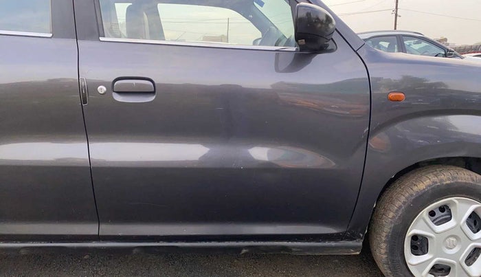 2019 Maruti S PRESSO VXI PLUS AMT, Petrol, Automatic, 47,663 km, Driver-side door - Slightly dented