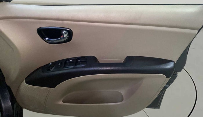 2013 Hyundai i10 MAGNA 1.2, Petrol, Manual, 82,365 km, Right Side Front Door Cabin