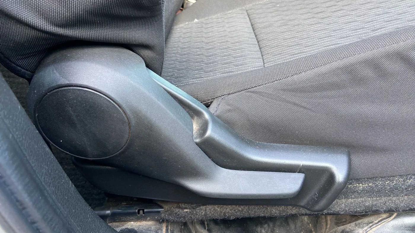 2017 Maruti Baleno DELTA PETROL 1.2, Petrol, Manual, 29,070 km, Driver Side Adjustment Panel
