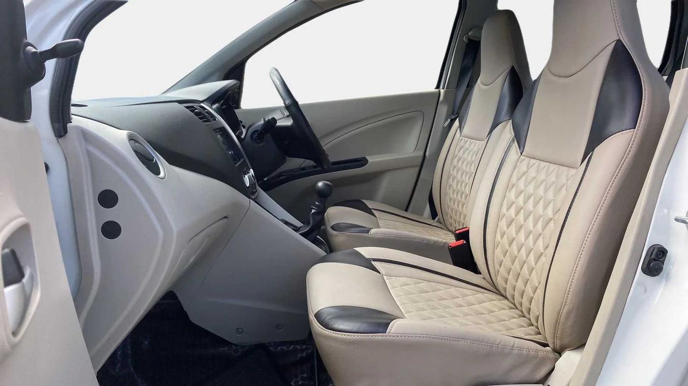 2017 Maruti Celerio VXI CNG, CNG, Manual, 61,315 km, Right Side Front Door Cabin