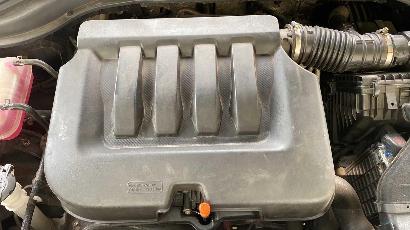 2022 Mahindra XUV700 AX 5 P MT 5 STR, Petrol, Manual, 26,876 km, Open Bonet