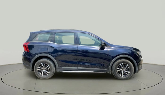 2022 Mahindra XUV700 AX 5 P MT 5 STR, Petrol, Manual, 26,876 km, Right Side View