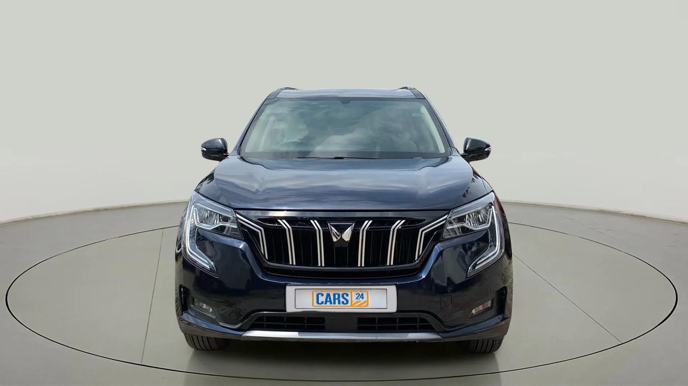 2022 Mahindra XUV700 AX 5 P MT 5 STR, Petrol, Manual, 26,876 km, Front