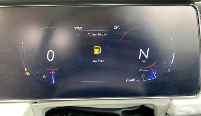 2022 Mahindra XUV700 AX 5 P MT 5 STR, Petrol, Manual, 26,876 km, Odometer Image