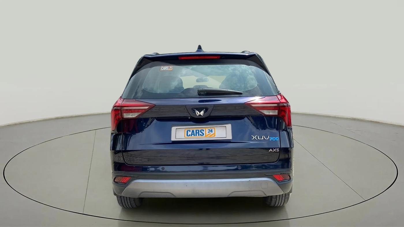 2022 Mahindra XUV700 AX 5 P MT 5 STR, Petrol, Manual, 26,876 km, Back/Rear