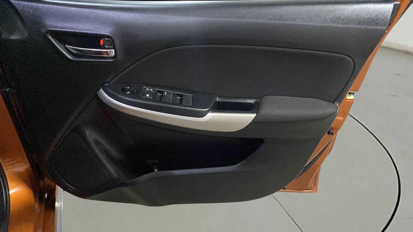 2017 Maruti Baleno DELTA PETROL 1.2, Petrol, Manual, 47,676 km, Driver Side Door Panels Control