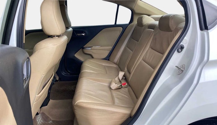 2015 Honda City 1.5L I-VTEC VX (O) MT, Petrol, Manual, 64,260 km, Right Side Rear Door Cabin