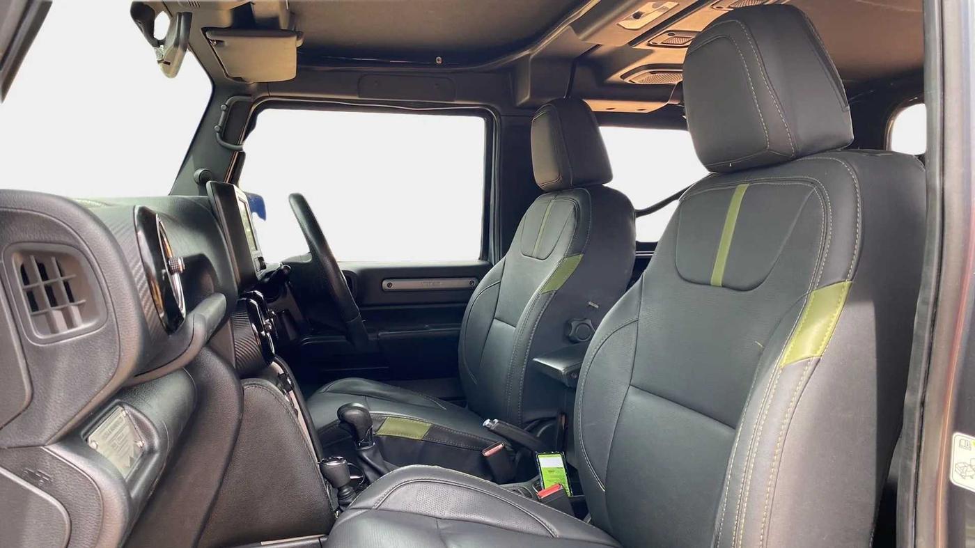 2021 Mahindra Thar LX  P 4WD AT CONVERTIBLE, Petrol, Automatic, 36,469 km, Right Side Front Door Cabin