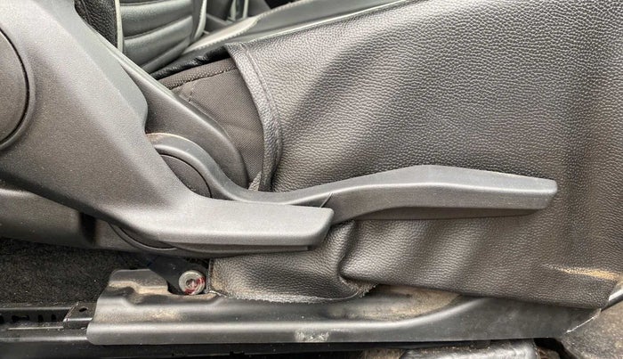 2021 Maruti Baleno ZETA PETROL 1.2, Petrol, Manual, 56,774 km, Driver Side Adjustment Panel