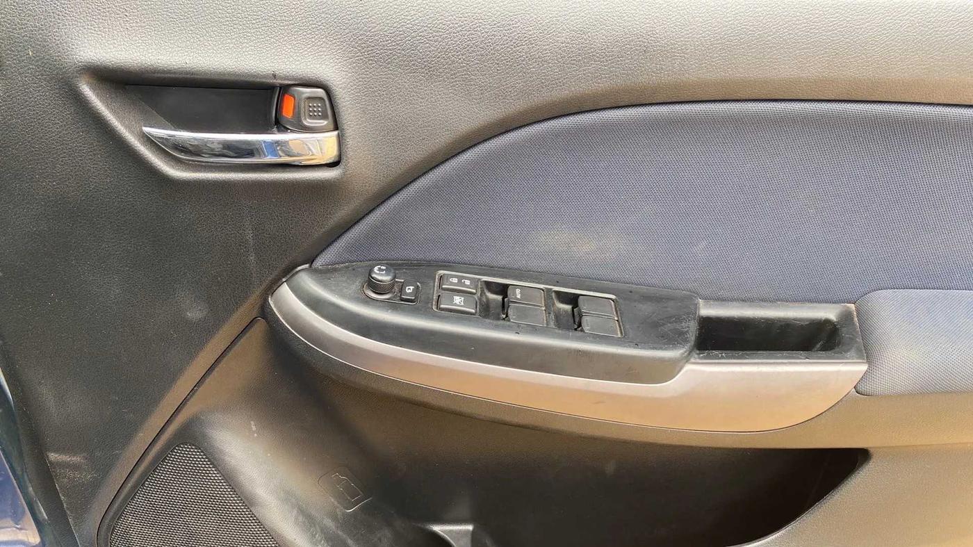 2021 Maruti Baleno ZETA PETROL 1.2, Petrol, Manual, 56,774 km, Driver Side Door Panels Control