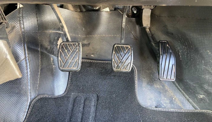 2021 Toyota Glanza V, Petrol, Manual, 18,725 km, Pedals